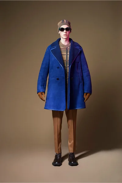 Look 3